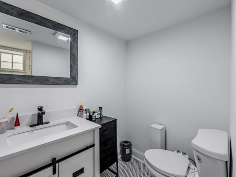 5227 S Neenah Avenue Chicago IL 60638