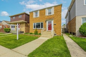 Photo of 5227 S Neenah Avenue Chicago IL 60638