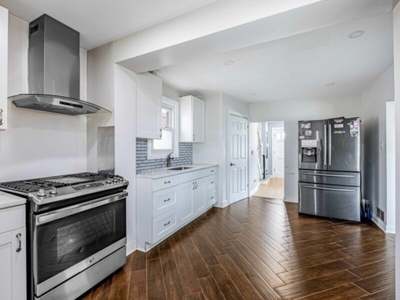 5227 S Neenah Avenue Chicago IL 60638