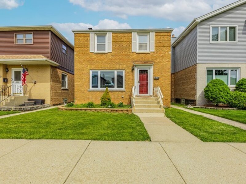 5227 S Neenah Avenue Chicago IL 60638