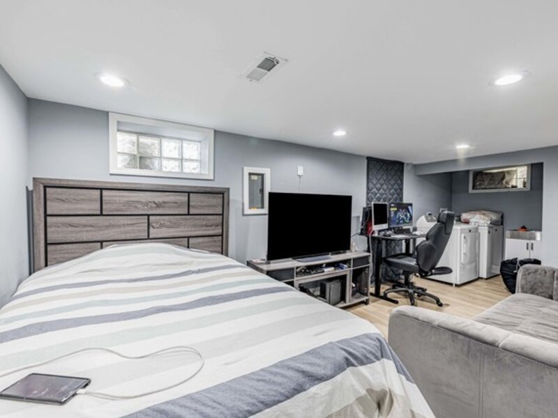 5227 S Neenah Avenue Chicago IL 60638