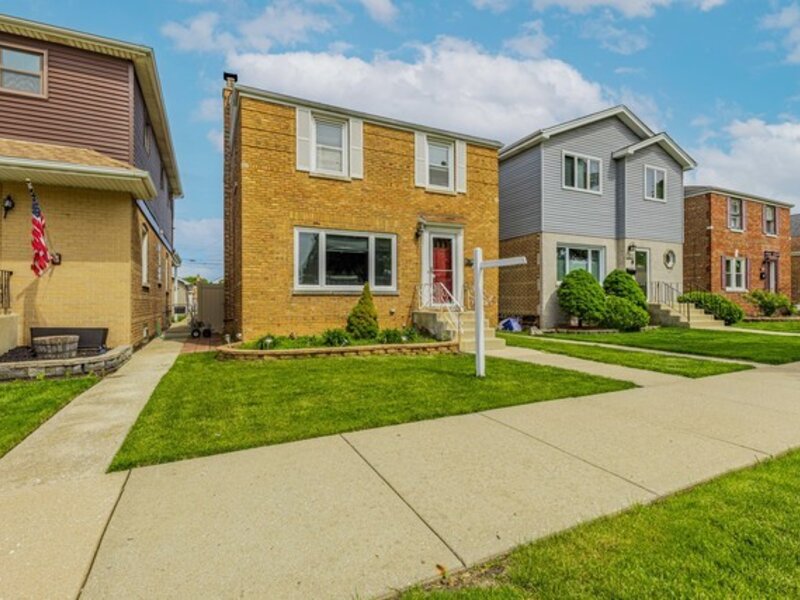 5227 S Neenah Avenue Chicago IL 60638