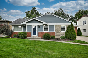 Photo of 482 E Park Avenue Elmhurst IL 60126