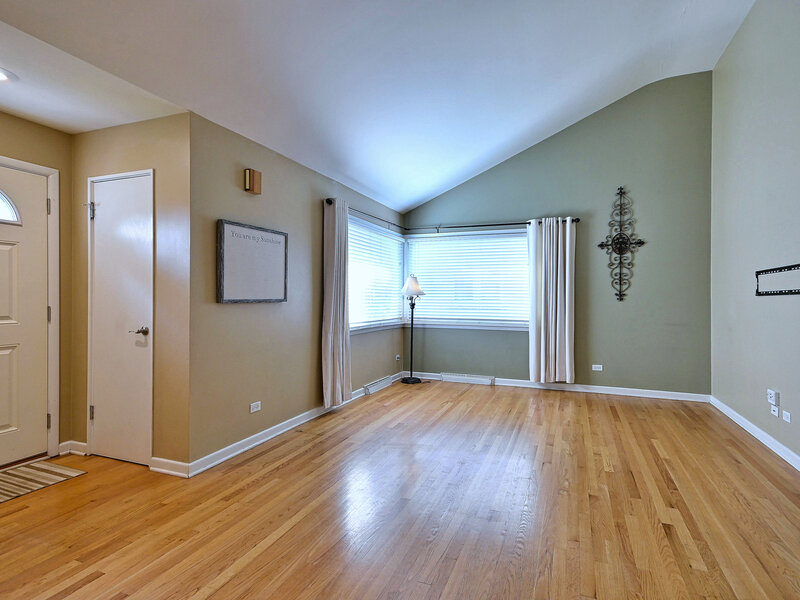 482 E Park Avenue Elmhurst IL 60126