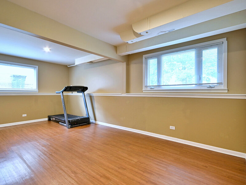 482 E Park Avenue Elmhurst IL 60126