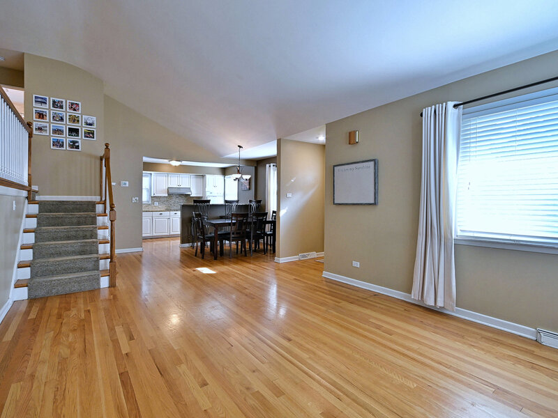482 E Park Avenue Elmhurst IL 60126