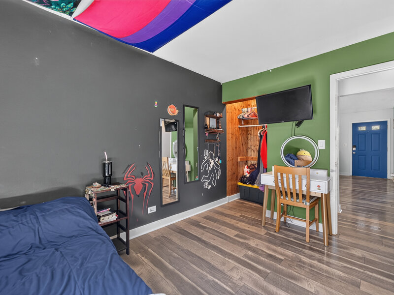 326 Danbury Drive Naperville IL 60565