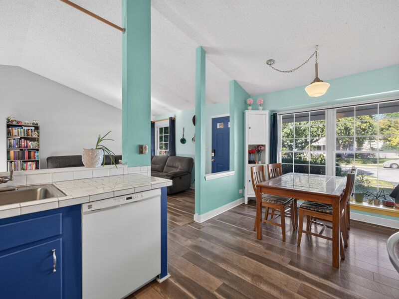 326 Danbury Drive Naperville IL 60565