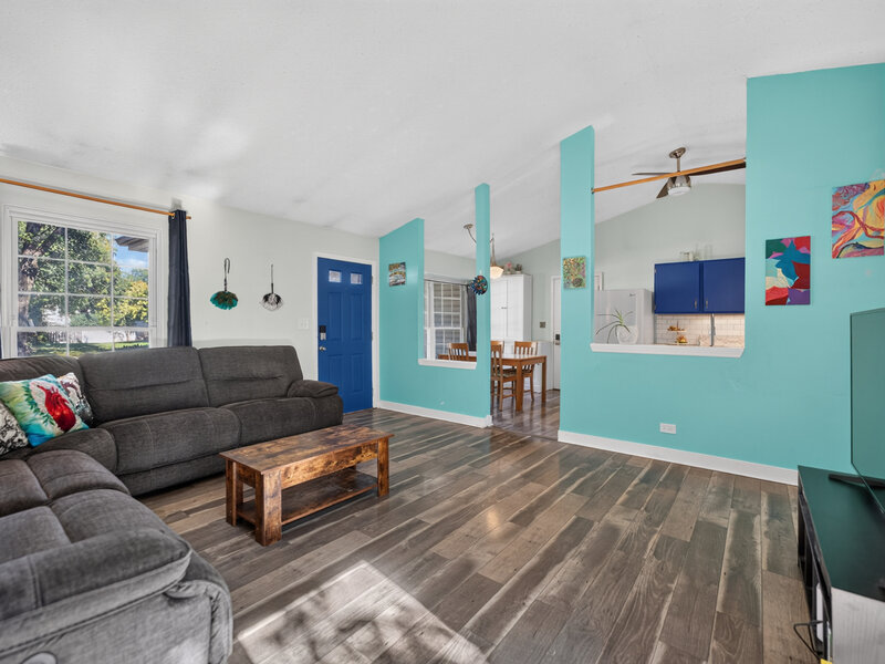 326 Danbury Drive Naperville IL 60565