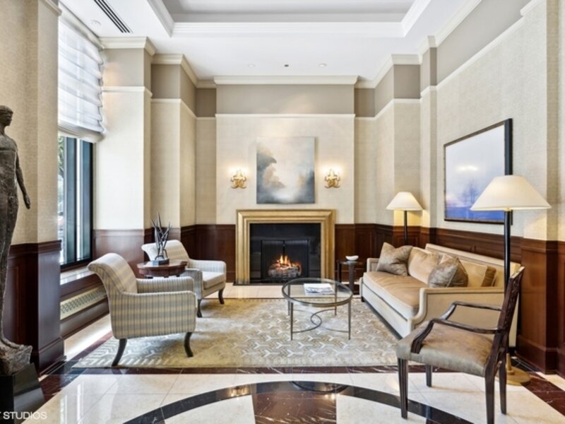 840 N Lake Shore Drive Chicago IL 60611