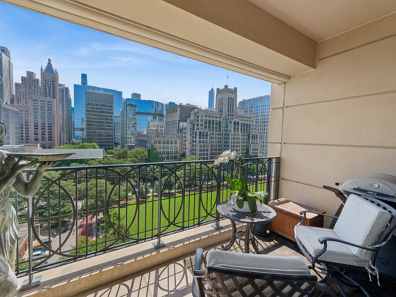 840 N Lake Shore Drive Chicago IL 60611