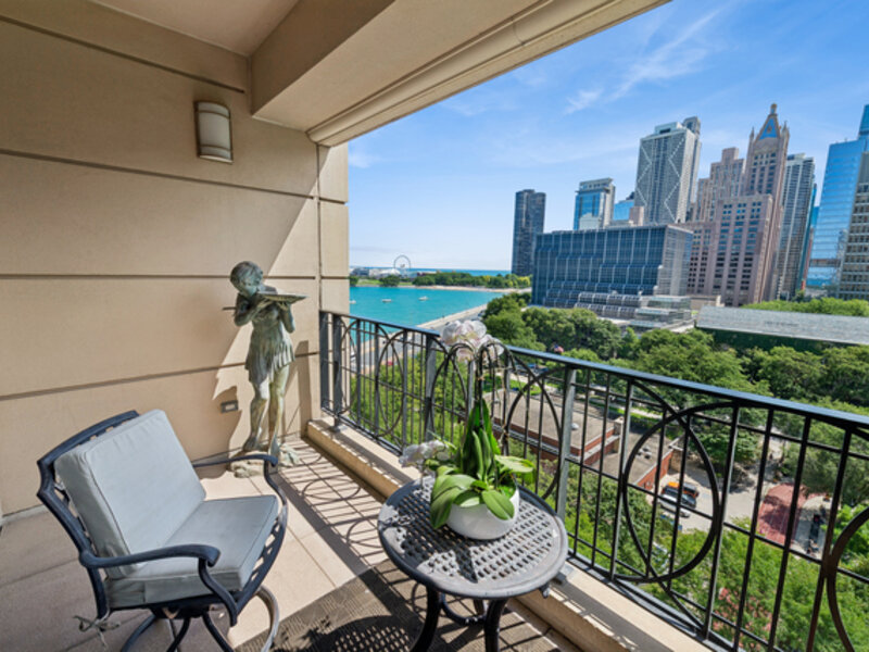 840 N Lake Shore Drive Chicago IL 60611