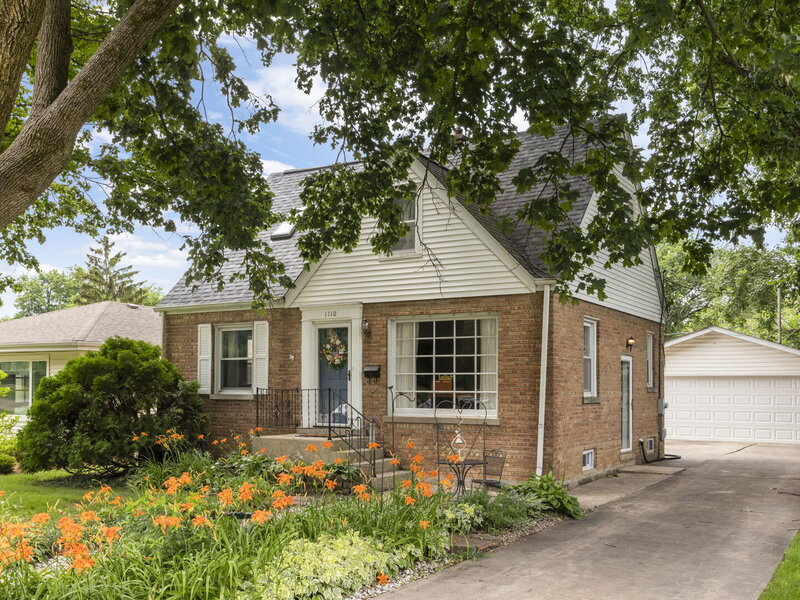 1110 N President Street Wheaton IL 60187