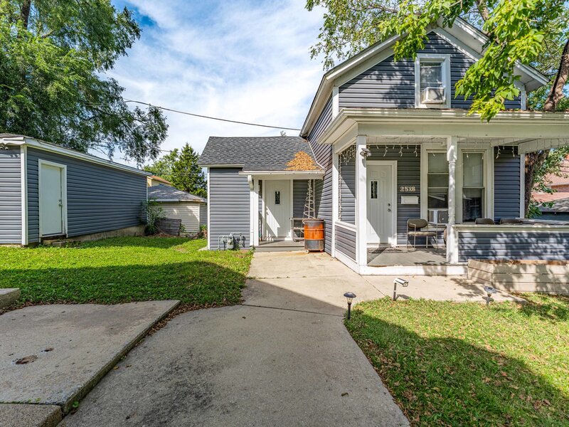 2520 Walnut Street Blue Island IL 60406