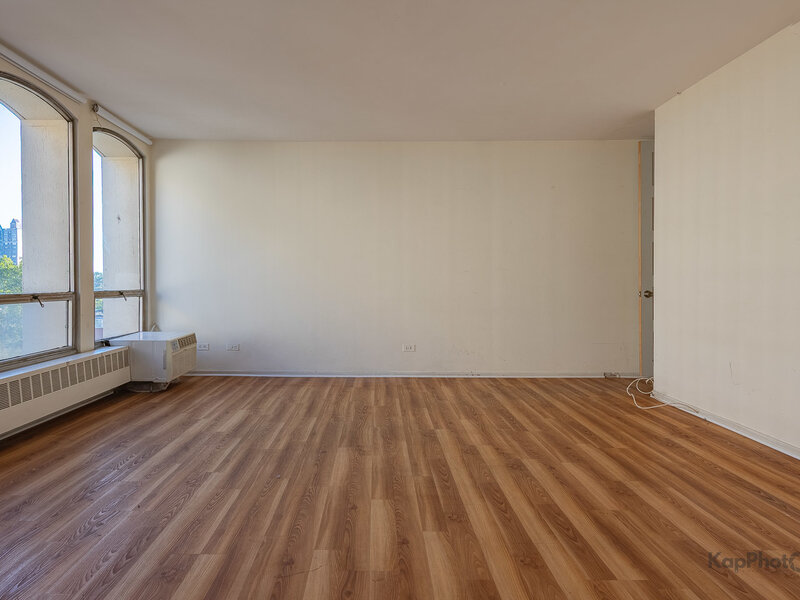 1450 E 55th Street Chicago IL 60615
