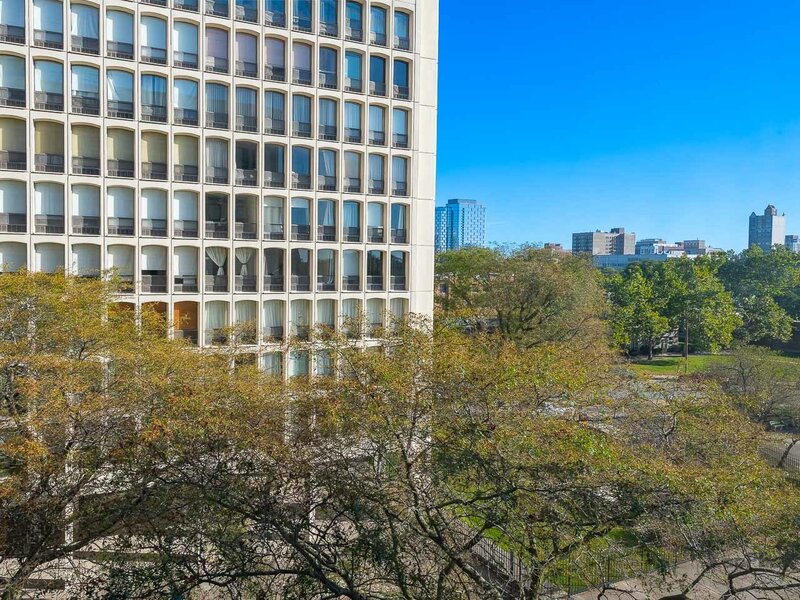 1450 E 55th Street Chicago IL 60615