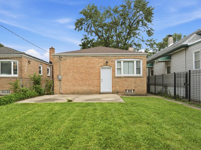 701 W 116th Street Chicago IL 60628