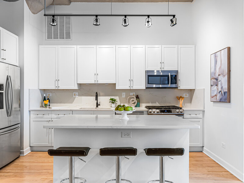 900 N Kingsbury Street Chicago IL 60610