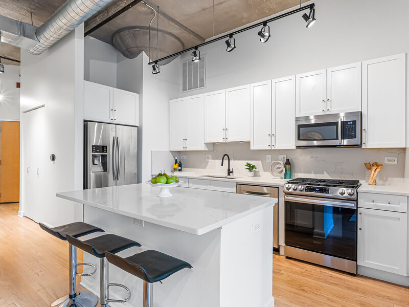 900 N Kingsbury Street Chicago IL 60610