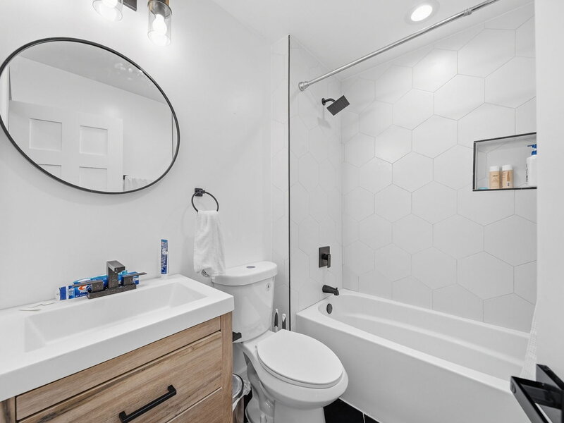 6148 S Moody Avenue Chicago IL 60638