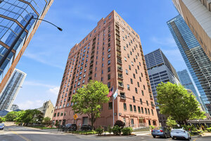 Photo of 345 N Canal Street Chicago IL 60606 Unit 1204