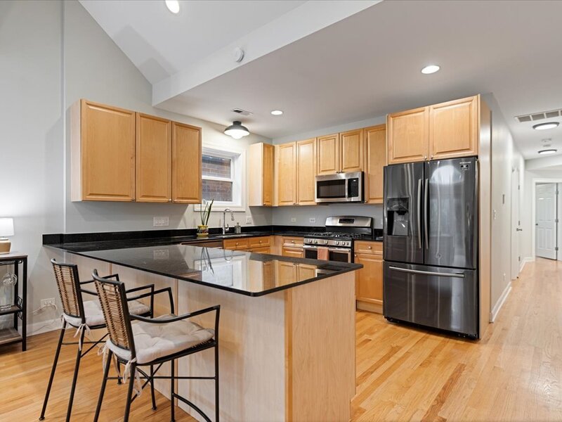 3223 N Clifton Avenue Chicago IL 60657