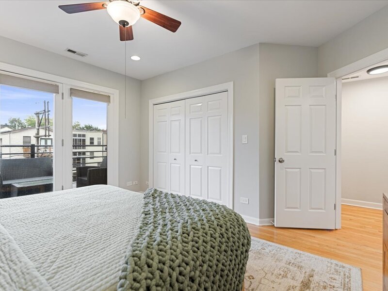 3223 N Clifton Avenue Chicago IL 60657
