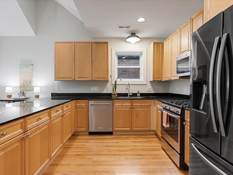 3223 N Clifton Avenue Chicago IL 60657