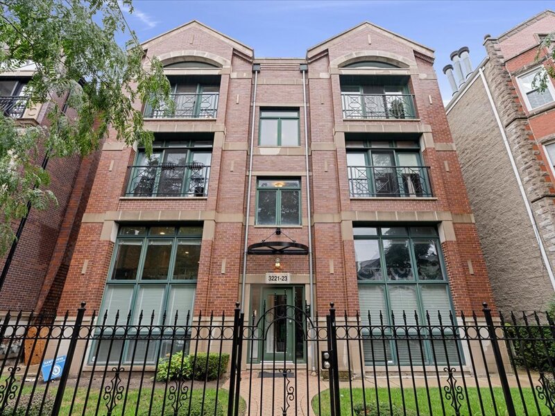 3223 N Clifton Avenue Chicago IL 60657