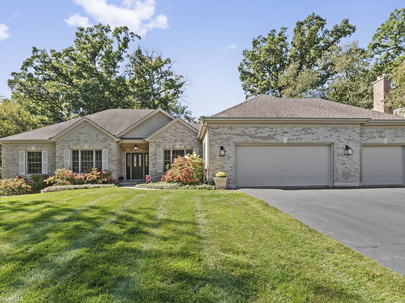 3401 Thunderbird Lane Crystal Lake IL 60012