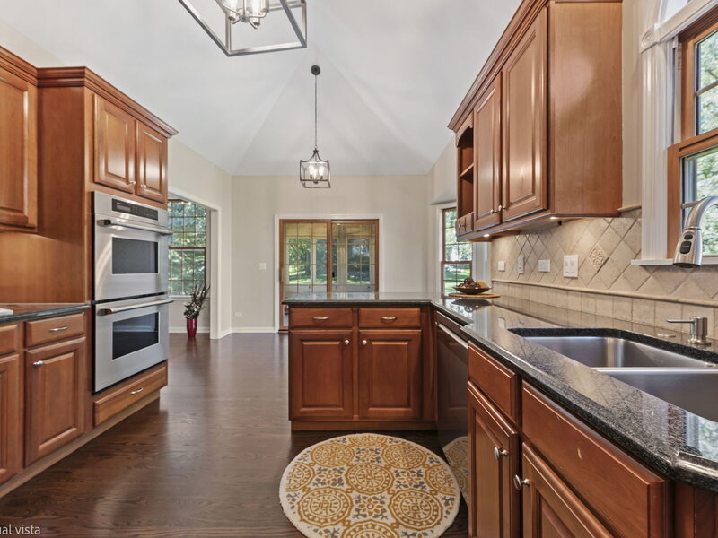 3401 Thunderbird Lane Crystal Lake IL 60012