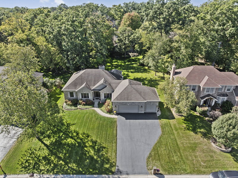 3401 Thunderbird Lane Crystal Lake IL 60012