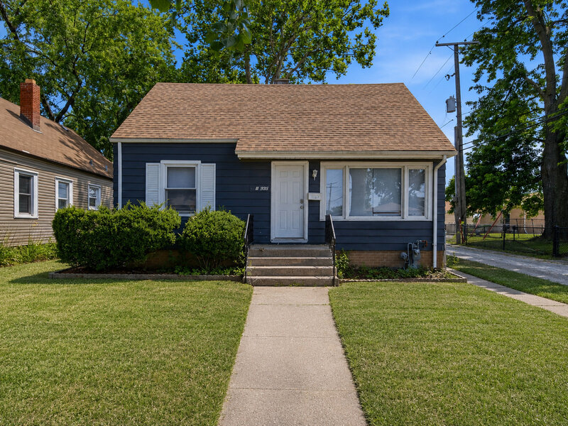 14935 Evers Street Dolton IL 60419