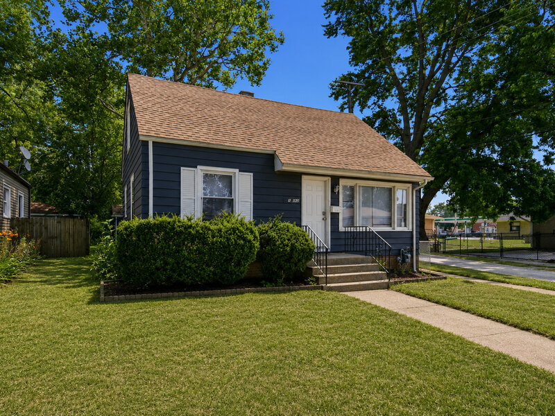 14935 Evers Street Dolton IL 60419