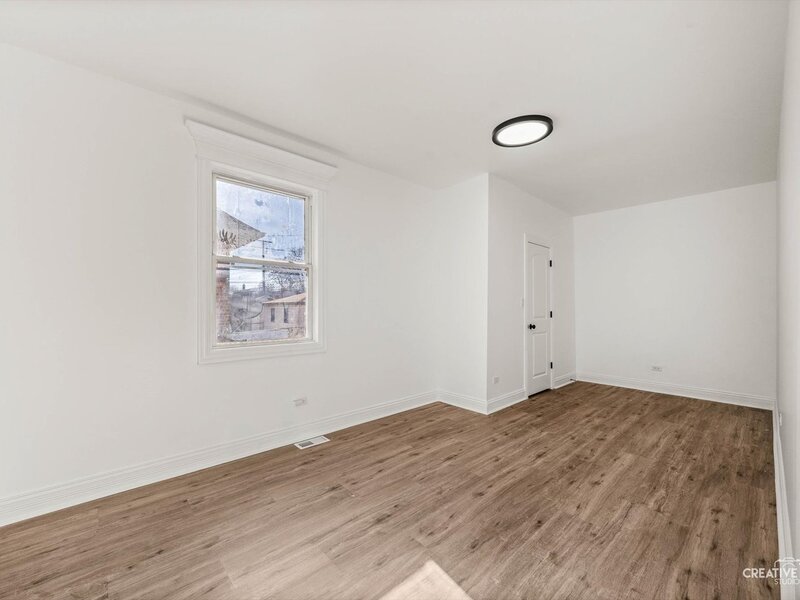 7724 S Chappel Avenue Chicago IL 60649