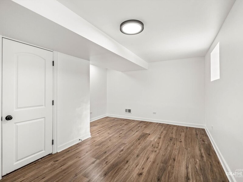 7724 S Chappel Avenue Chicago IL 60649