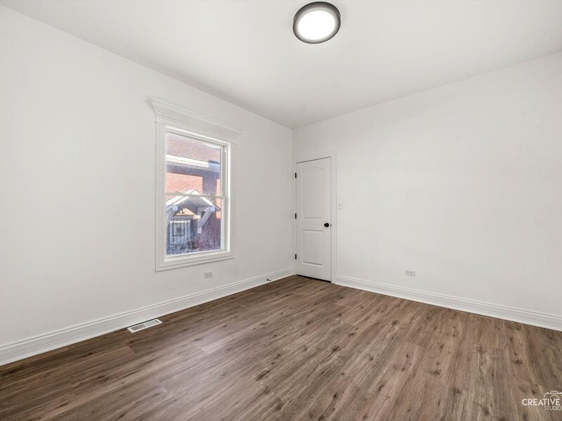 7724 S Chappel Avenue Chicago IL 60649
