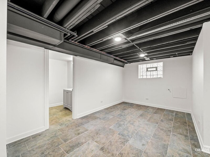 7724 S Chappel Avenue Chicago IL 60649