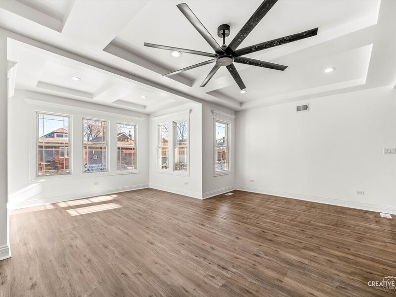 7724 S Chappel Avenue Chicago IL 60649