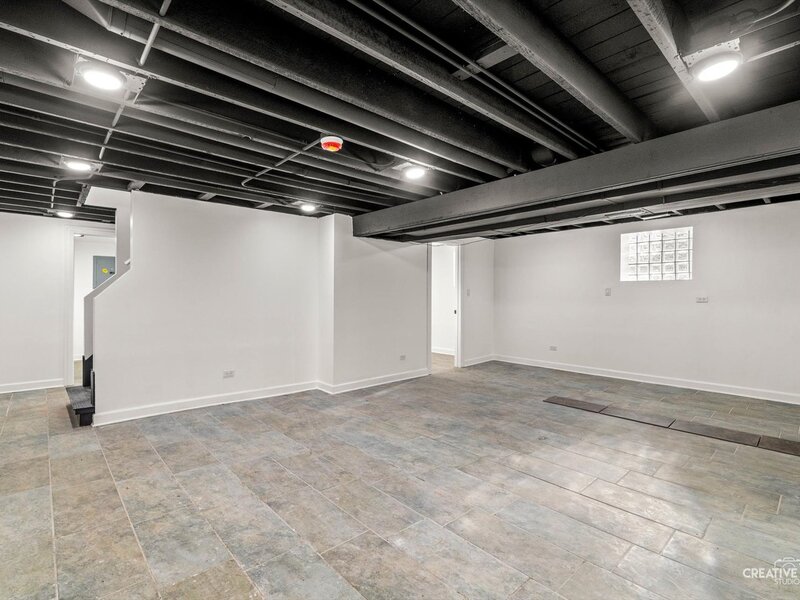 7724 S Chappel Avenue Chicago IL 60649