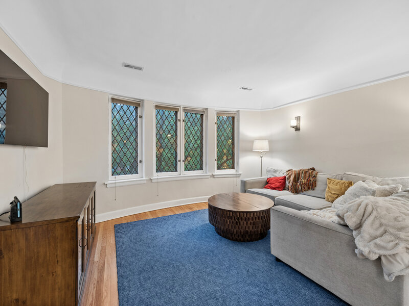 344 S Maple Avenue Oak Park IL 60302
