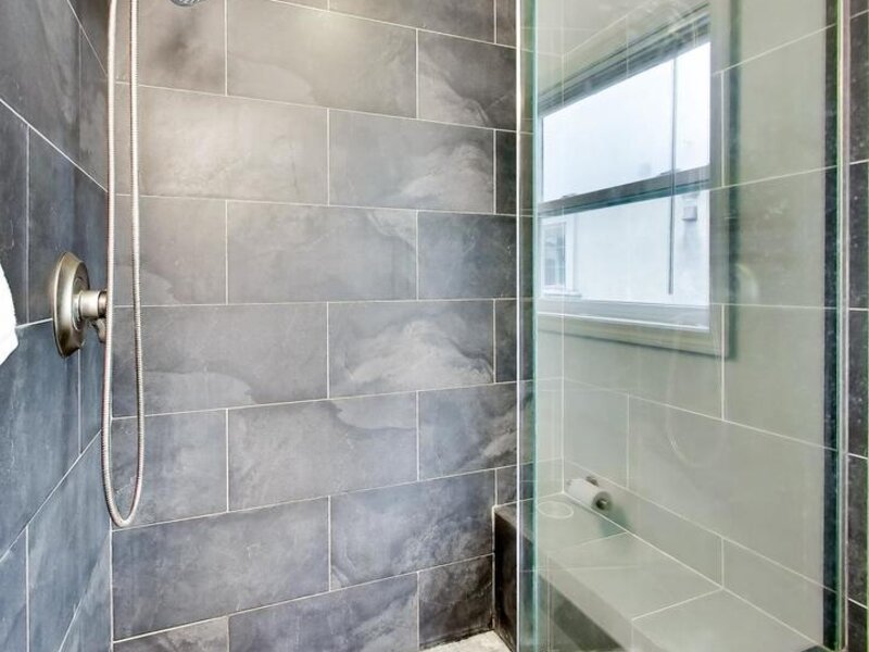 202 N Prospect Manor Avenue Mount Prospect IL 60056