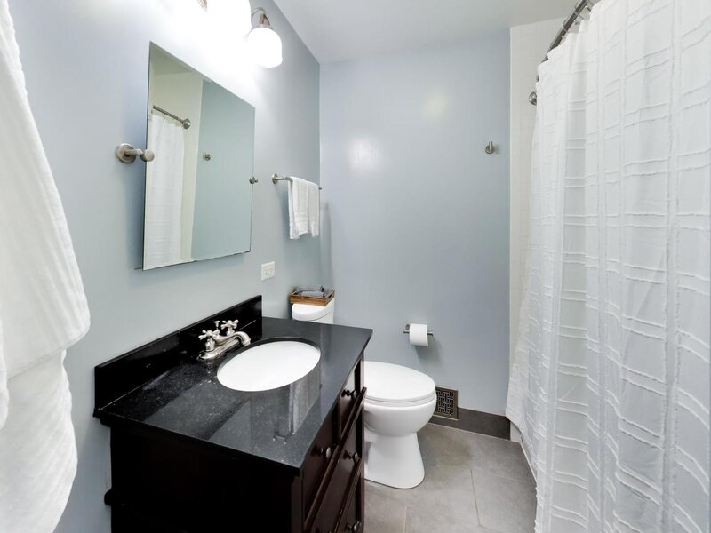 202 N Prospect Manor Avenue Mount Prospect IL 60056