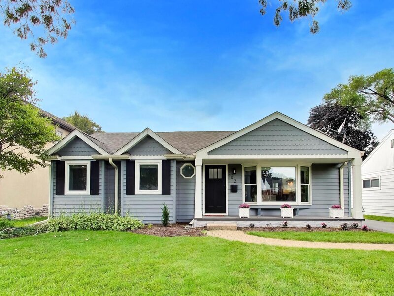 202 N Prospect Manor Avenue Mount Prospect IL 60056
