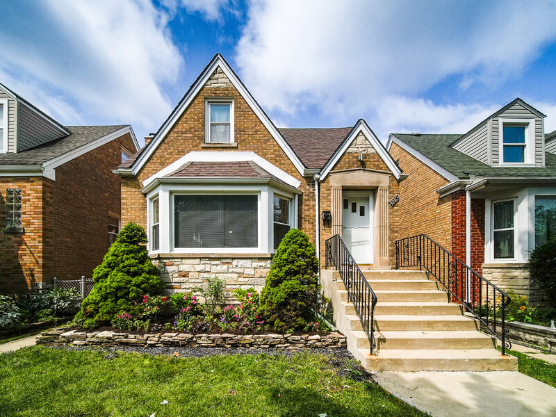 3230 N Neva Avenue Chicago IL 60634
