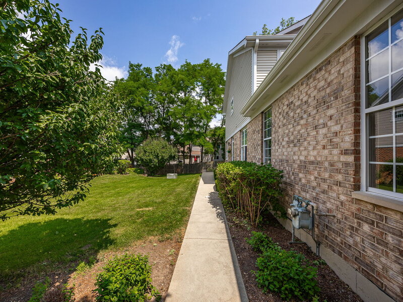 30 W 20th Street Lombard IL 60148