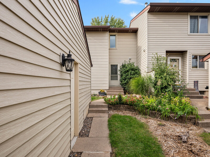 3640 Cedarwood Court Bettendorf IA 52722