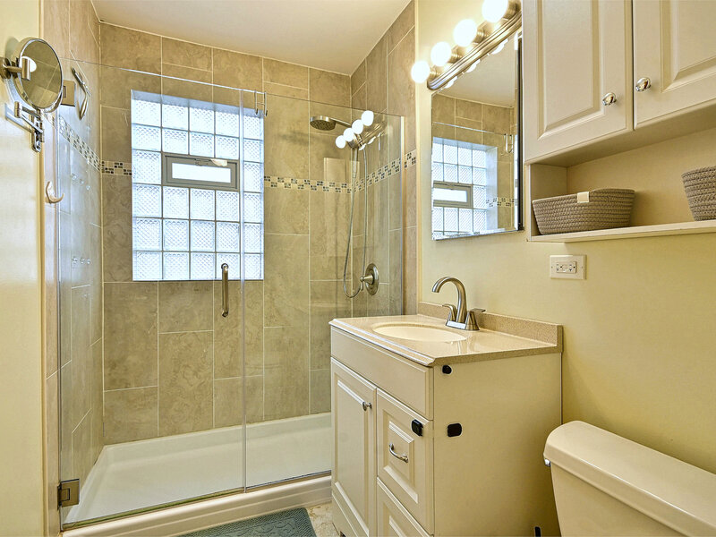 7041 W School Street Chicago IL 60634