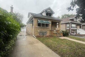 Photo of 1430 S 10th Avenue Maywood IL 60153