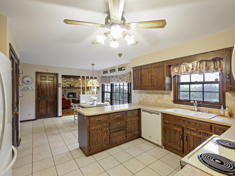 311 Clearbrook Court Schaumburg IL 60193